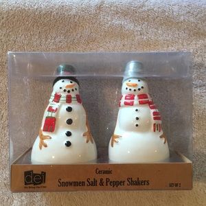 Snowman Salt Pepper Shaker Set NWT DEI